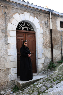 ANZIANI fotografie di Giulio Azzarello &copy;2014.