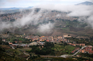 CIMINNA in Sicilia. Fotografie di Giulio Azzarello ©2014. CIMINNA in Sicilia. Fotografie di Giulio Azzarello ©2014.