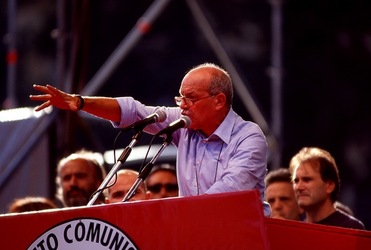 MANIFESTAZIONE fotografie di Giulio Azzarello ©2001 2022. MANIFESTAZIONE fotografie di Giulio Azzarello ©2001 2022.