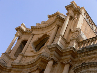 IL BAROCCO DI NOTO in Sicilia panoramiche e particolari. Fotografie di Giulio Azzarello &copy;2014.