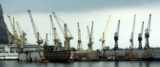 IL GOLFO E IL PORTO DI PALERMO. Fotografie di Giulio Azzarello &copy;2015 2016.