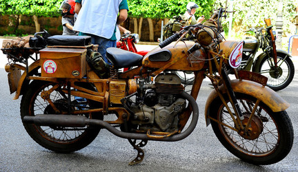 RADUNO di Auto e Moto classiche. Fotografie di Giulio Azzarello &copy;2016.