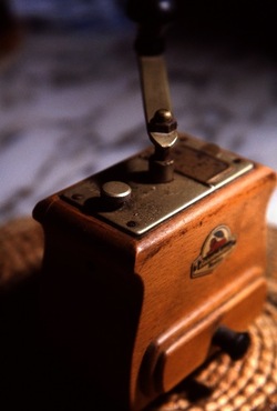 DIGITALIZZAZIONI fotografie di Giulio Azzarello &copy;2020.