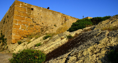 ISOLA DI USTICA il paese. Fotografie di Giulio Azzarello ©2016. ISOLA DI USTICA il paese. Fotografie di Giulio Azzarello ©2016.