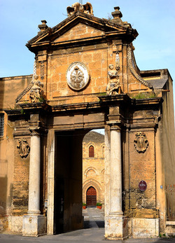 PIAZZA MAGIONE a Palermo. Fotografie di Giulio Azzarello &copy;2016.