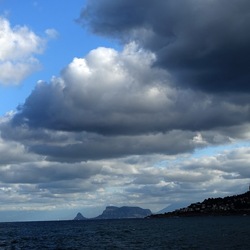 MONDELLO. Fotografie di Giulio Azzarello &copy;2024.