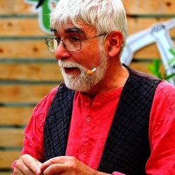 LA MACCHINA DEI SOGNI di Mimmo Cuticchio. Fotografie di Giulio Azzarello ©2020. LA MACCHINA DEI SOGNI di Mimmo Cuticchio. Fotografie di Giulio Azzarello ©2020.