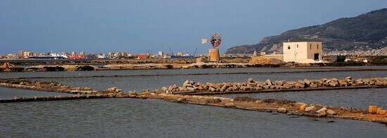 LE SALINE di Trapani in Sicilia. Fotografie di Giulio Azzarello ©2014. LE SALINE di Trapani in Sicilia. Fotografie di Giulio Azzarello ©2014.
