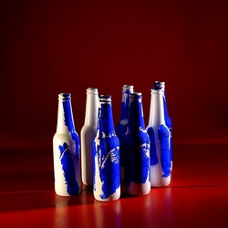 BOTTIGLIE. Fotografia di Giulio Azzarello ©2023. BOTTIGLIE. Fotografia di Giulio Azzarello ©2023.