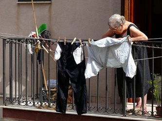 ANZIANI fotografie di Giulio Azzarello &copy;2014.