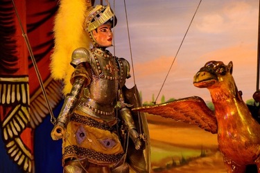 OPERA dei PUPI di Mimmo e Giacomo Cuticchio. Fotografia di Giulio Azzarello ©2020. OPERA dei PUPI di Mimmo e Giacomo Cuticchio. Fotografia di Giulio Azzarello ©2020.