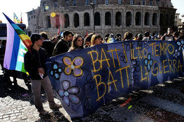 MANIFESTAZIONE per la PACE. Fotografie di Giulio Azzarello ©2014. MANIFESTAZIONE per la PACE. Fotografie di Giulio Azzarello ©2014.