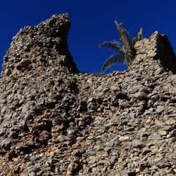 RUDERE DI PIETRA. Fotografie di Giulio Azzarello &copy;2022.