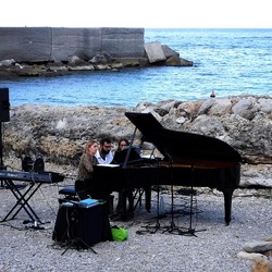 PIANOFORTE fotografie di Giulio Azzarello &copy;2020.