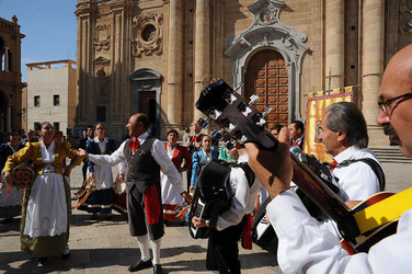 GRUPPO FOLK SICILIANO a Marsala. Fotografie di Giulio Azzarello &copy;2014.