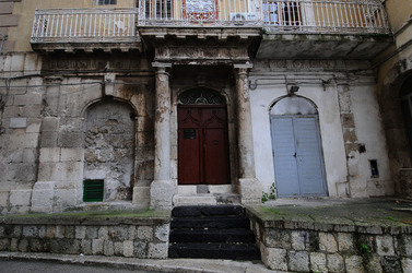 FAVARA in provincia di Agrigento. Fotografie di Giulio Azzarello 2014.