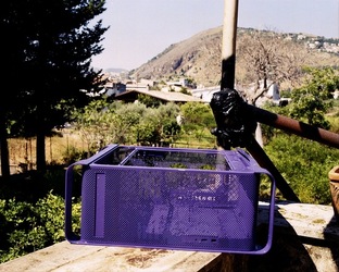 STILL LIFE ASSURDI fotografie di Giulio Azzarello ©2022. STILL LIFE ASSURDI fotografie di Giulio Azzarello ©2022.