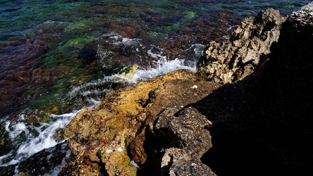 BAIA DEL CORALLO. Fotografie di Giulio Azzarello &copy;2022.
