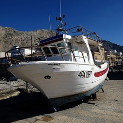 ISOLA. Fotografie di Giulio Azzarello &copy;2024.