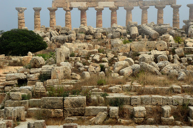 SELINUNTE il sito e parco archeologico. Fotografie di Giulio Azzarello &copy;2014.