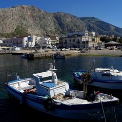 ISOLA. Fotografie di Giulio Azzarello &copy;2024.