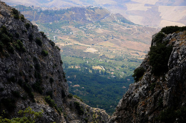 IL PARCO DELLE MADONIE da Polizzi Generosa in Sicilia. Fotografie di Giulio Azzarello &copy;2014.