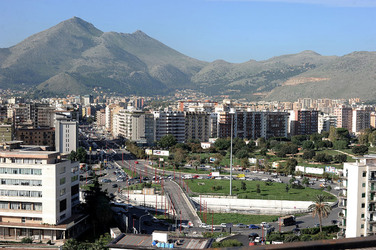 METROPOLI PALERMO. Fotografie di Giulio Azzarello ©2015.