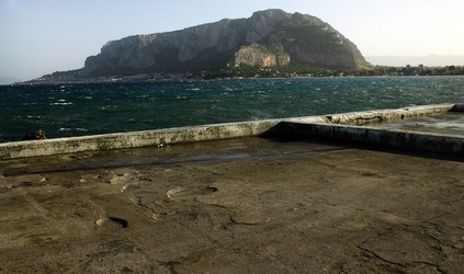 LUOGHI SICILIANI fotografie di Giulio Azzarello ©2020