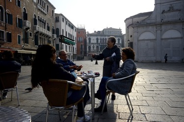 VENEZIA fotografie di Giulio Azzarello ©2022.