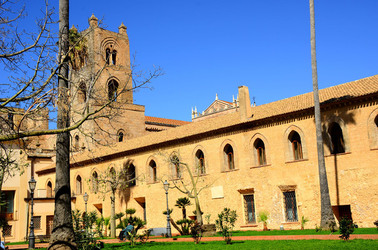MONREALE in Sicilia. Fotografie di Giulio Azzarello &copy;2016.