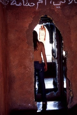 ATELIER SUL MARE fotografie di Giulio Azzarello &copy;2021.