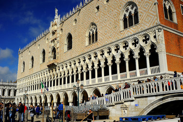 PIAZZA SAN MARCO A VENEZIA fotografie di Giulio Azzarello &copy;2016.