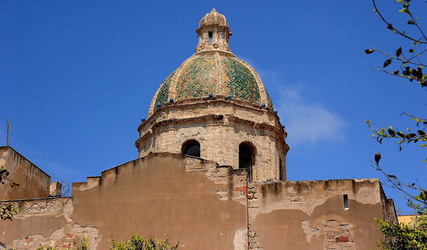TRAPANI il centro storico il porto il mare la colombaia. Fotografie di Giulio Azzarello ©2014. TRAPANI il centro storico il porto il mare la colombaia. Fotografie di Giulio Azzarello ©2014.