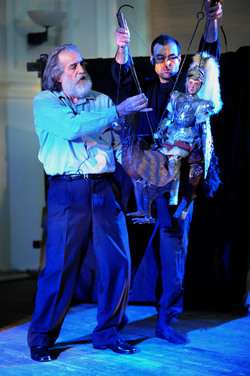 OPERA DEI PUPI di Mimmo Cuticchio in uno spettacolo natalizio a Palermo. Fotografie di Giulio Azzarello ©2014. OPERA DEI PUPI di Mimmo Cuticchio in uno spettacolo natalizio a Palermo. Fotografie di Giulio Azzarello ©2014.