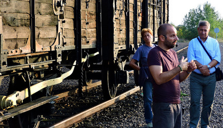 AUSCHHWITZ BIRKENAU la commemorazione. Fotografie di Giulio Azzarello &copy;2016.