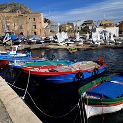 BARCHE. Fotografie di Giulio Azzarello ©2022.