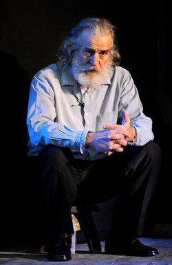 OPERA DEI PUPI di Mimmo Cuticchio in uno spettacolo natalizio a Palermo. Fotografie di Giulio Azzarello ©2014. OPERA DEI PUPI di Mimmo Cuticchio in uno spettacolo natalizio a Palermo. Fotografie di Giulio Azzarello ©2014.