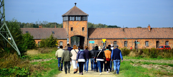 AUSCHIWITZ BIRKENAU il luogo della storia il campo. Fotografie di Giulio Azzarello &copy;2016.