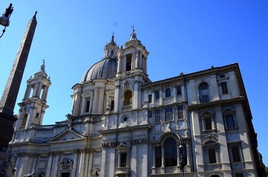 PIAZZA NAVONA Roma. Fotografie di Giulio Azzarello ©2020. PIAZZA NAVONA Roma. Fotografie di Giulio Azzarello ©2020.