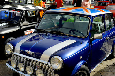 RADUNO di auto classiche MiniCooper. Fotografie di Giulio Azzarello &copy;2016.