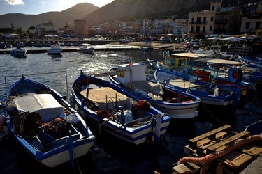 BARCHE da PESCA fotografie di Giulio Azzarello &copy;2019.