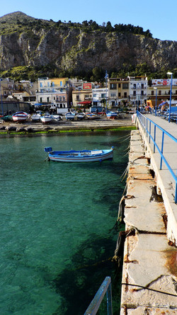 MONDELLO di inverno. Fotografie di Giulio Azzarello &copy;2016.