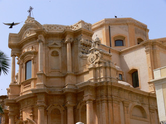 IL BAROCCO DI NOTO in Sicilia panoramiche e particolari. Fotografie di Giulio Azzarello &copy;2014.