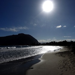 MONDELLO. Fotografie di Giulio Azzarello &copy;2024.