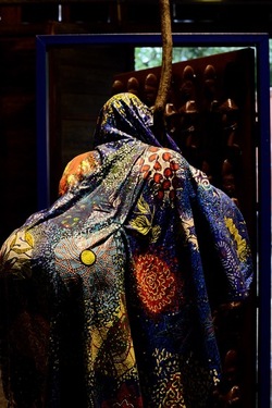 VENEZIA installazione nigeriana inizio Arsenale. Biennale Arch. Cont.. Fotografie di Giulio Azzarello &copy;2022.