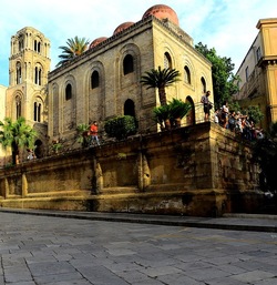 CENTRO STORICO di PALERMO fotografie di Giulio Azzarello &copy;2018.