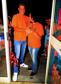 NEGOZIO di ANIMALI. Fotografie di Giulio Azzarello ©2018. NEGOZIO di ANIMALI. Fotografie di Giulio Azzarello ©2018.