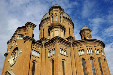 MODENA centro storico. Fotografie di Giulio Azzarello ©2016. MODENA centro storico. Fotografie di Giulio Azzarello ©2016.