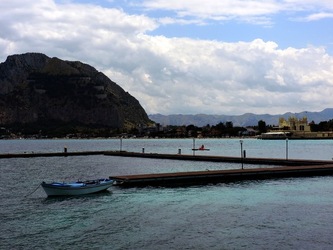 MONDELLO fotografie di Giulio Azzarello &copy;2020.