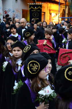 PROCESSIONI religiose per la Pasqua a Palermo. Fotografie di Giulio Azzarello ©2016. PROCESSIONI religiose per la Pasqua a Palermo. Fotografie di Giulio Azzarello ©2016.